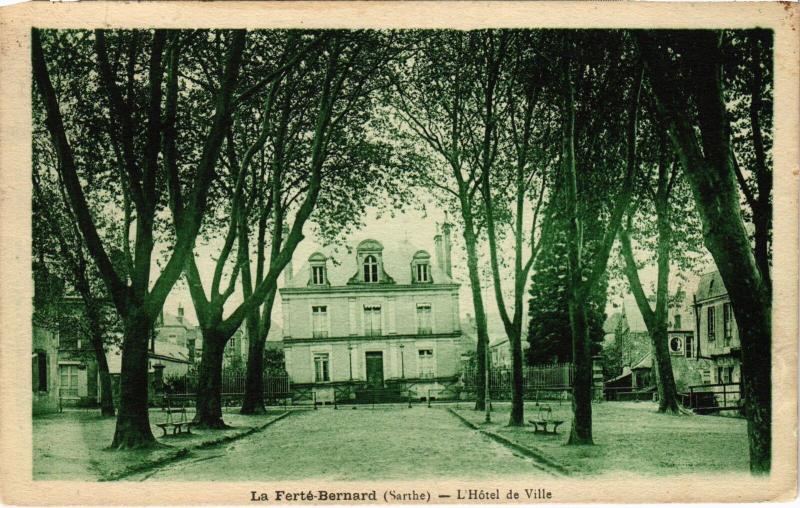 Carte postale ancienne La Ferte Bernard Hotel de Ville