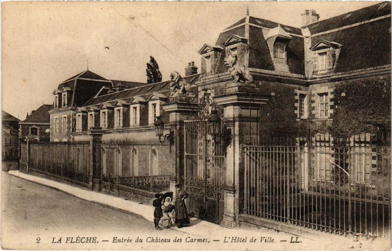 Carte postale ancienne La Fleche Rue de Belfort