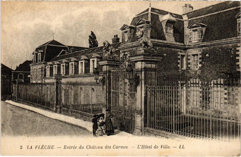 Carte postale ancienne La Fleche Pont des Carmes