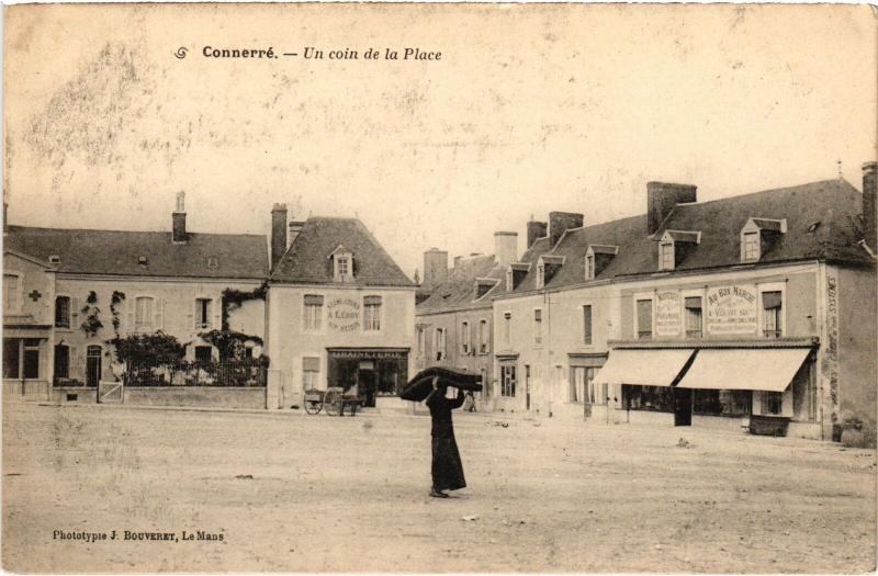 Carte postale ancienne Connerre un coin de la Place