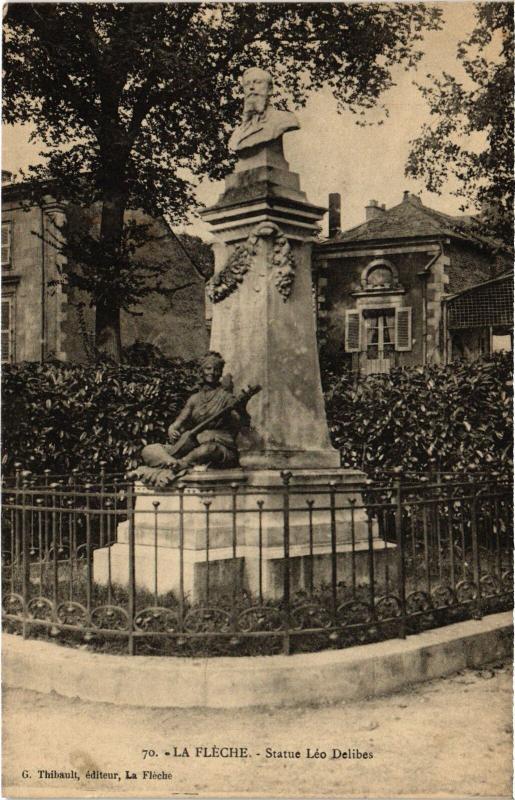 Carte postale ancienne La Fleche Statue Leo Delibes