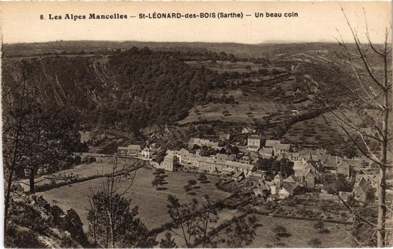 Carte postale ancienne St Leonard des Bois un beau coin