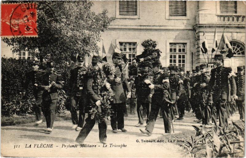 Carte postale ancienne La Fleche Prytanee Militaire le Triomphe