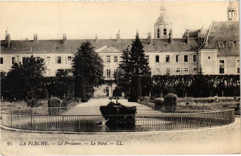Carte postale ancienne La Fleche la Prytanee le parc