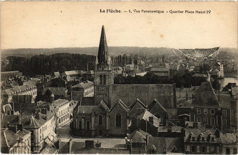 Carte postale ancienne La Fleche vue panoramique