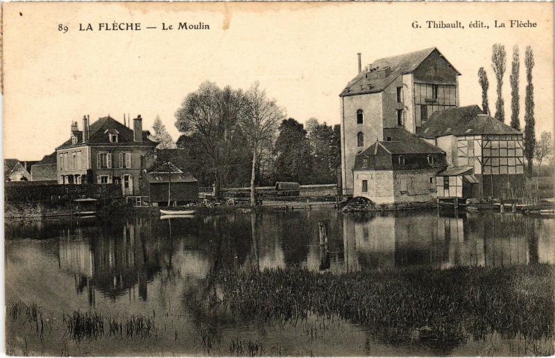 Carte postale ancienne La Fleche Chateau de Bazouges