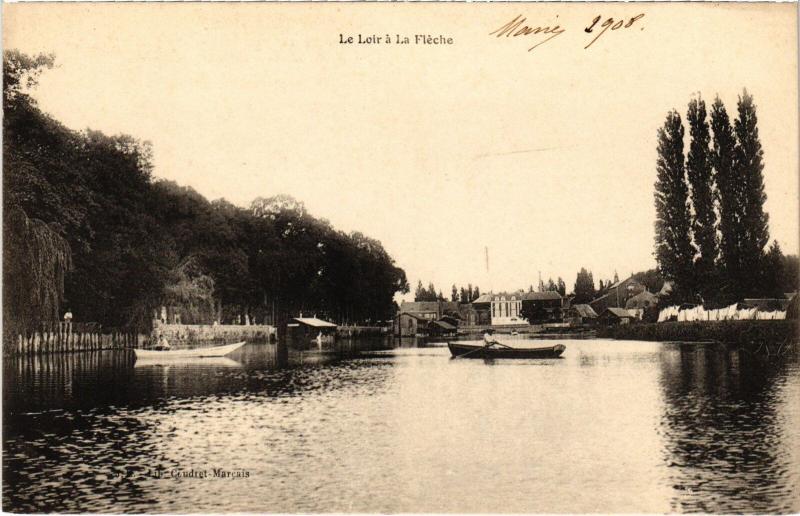 Carte postale ancienne La Fleche la Terrasse du Parc des Carmes