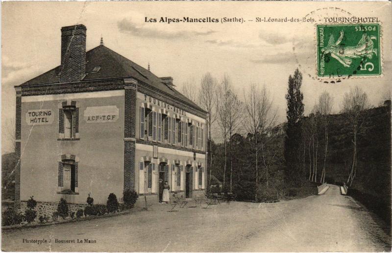 Carte postale ancienne St Leonard des Bois Touring Hotel