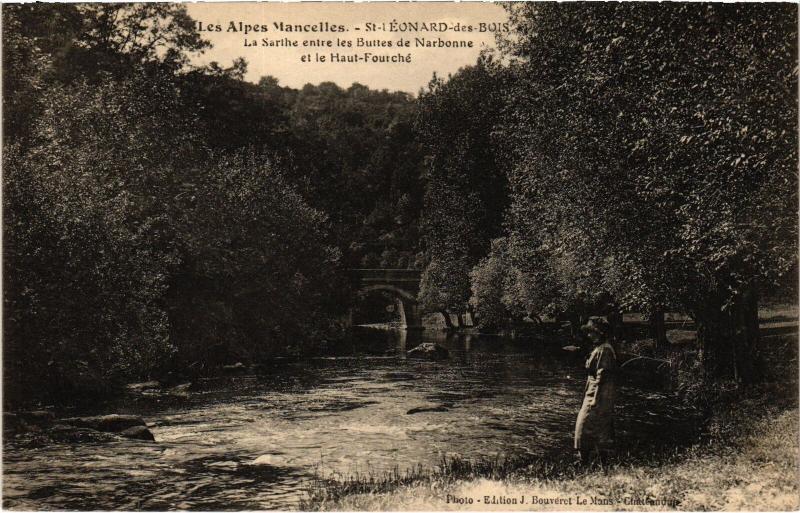 Carte postale ancienne St Leonard des Bois entre les Buttes de Narbonne