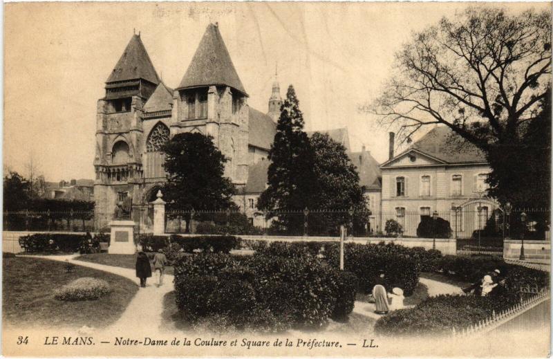 Carte postale ancienne Le Mans Notre Dame de la Couture au Mans