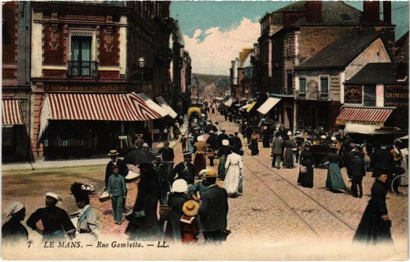 Carte postale ancienne Le Mans Rue Gambetta au Mans
