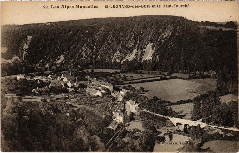 Carte postale ancienne St Leonard des Bois et le Haut Fourche