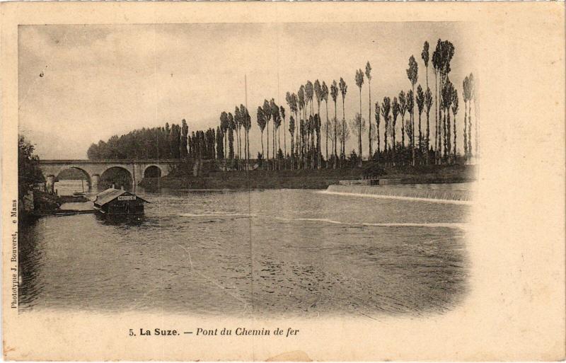 Carte postale ancienne La Suze Pont du Chemin de fer