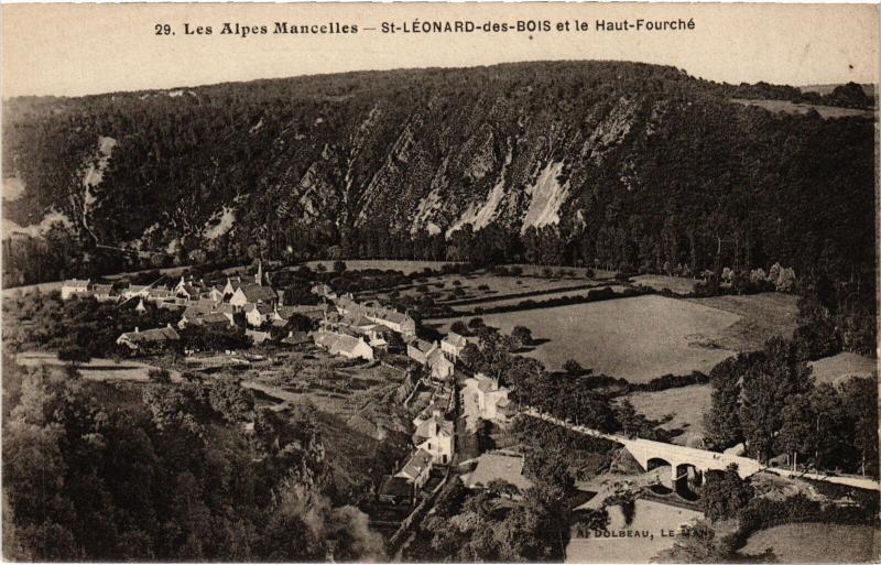 Carte postale ancienne St Leonard des Bois et le Haut Fourche