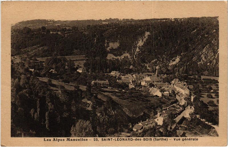 Carte postale ancienne St Leonard des Bois vue generale