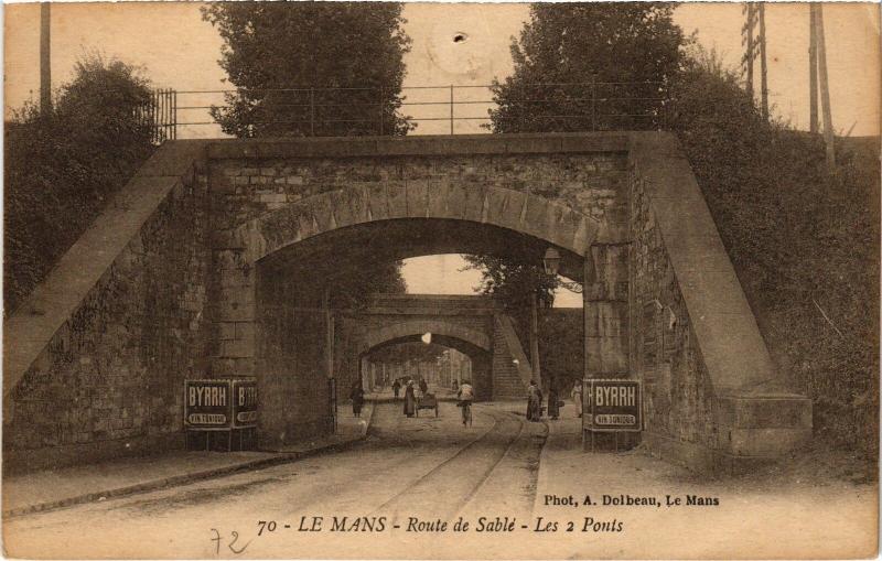 Carte postale ancienne Le Mans Route de Sable Les 2 Ponts au Mans