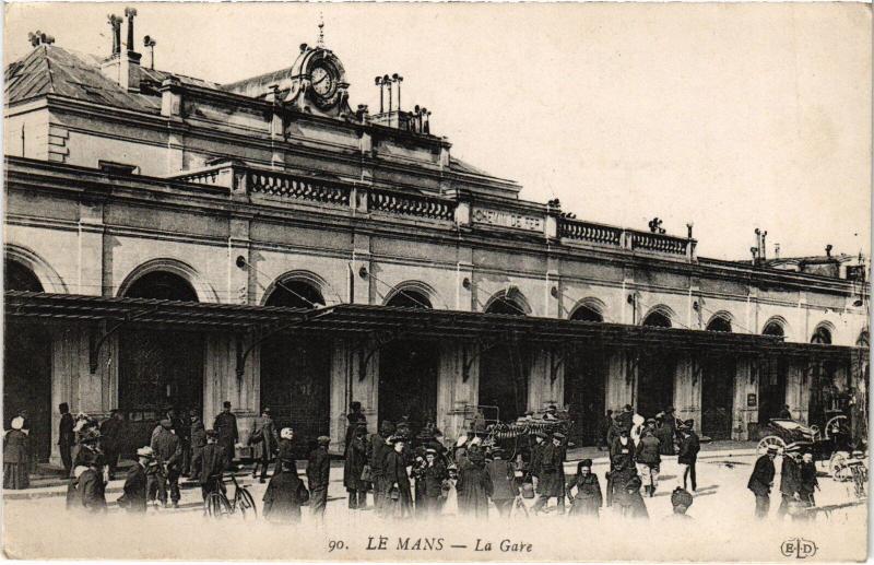Carte postale ancienne Le Mans la Gare au Mans