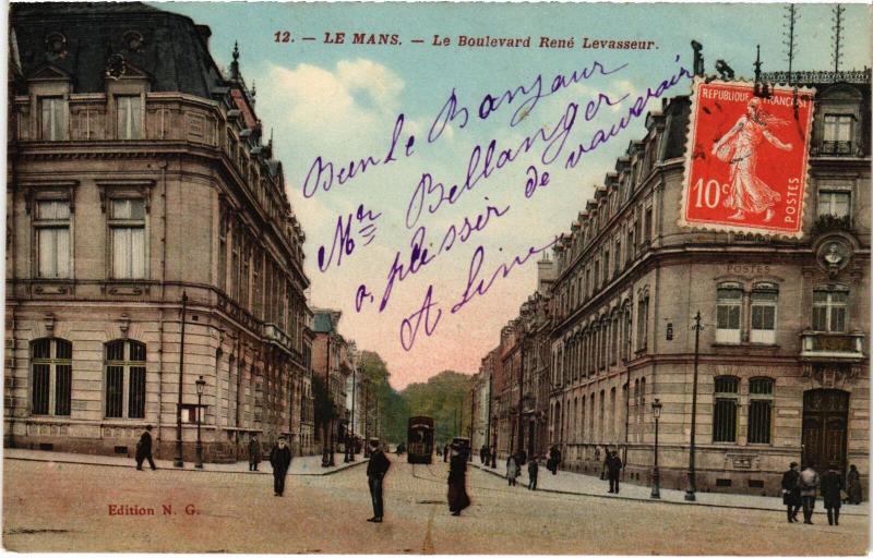 Carte postale ancienne Le Mans Boulevard Rene Levasseur au Mans