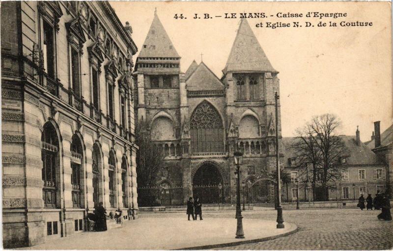 Carte postale ancienne Le Mans Caisse d'Epargne Notre Dame de la Couture au Mans