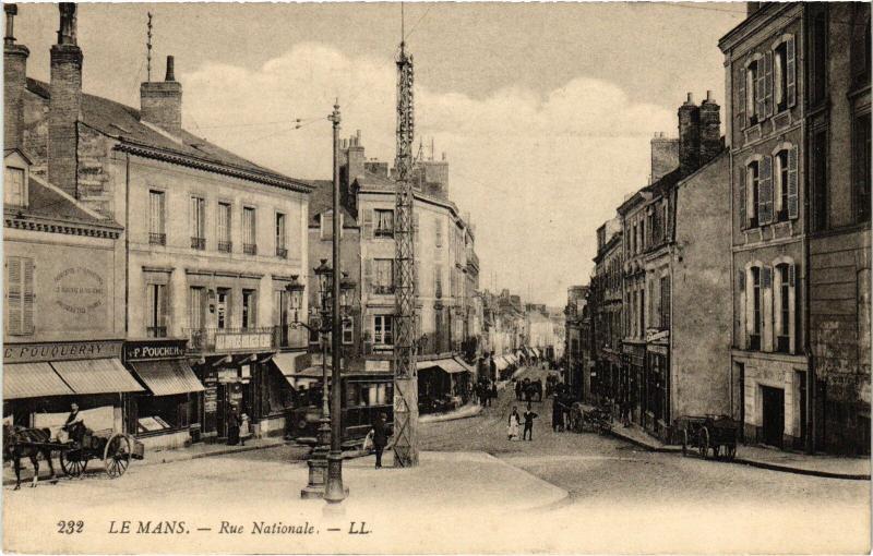 Carte postale ancienne Le Mans Rue Nationale au Mans