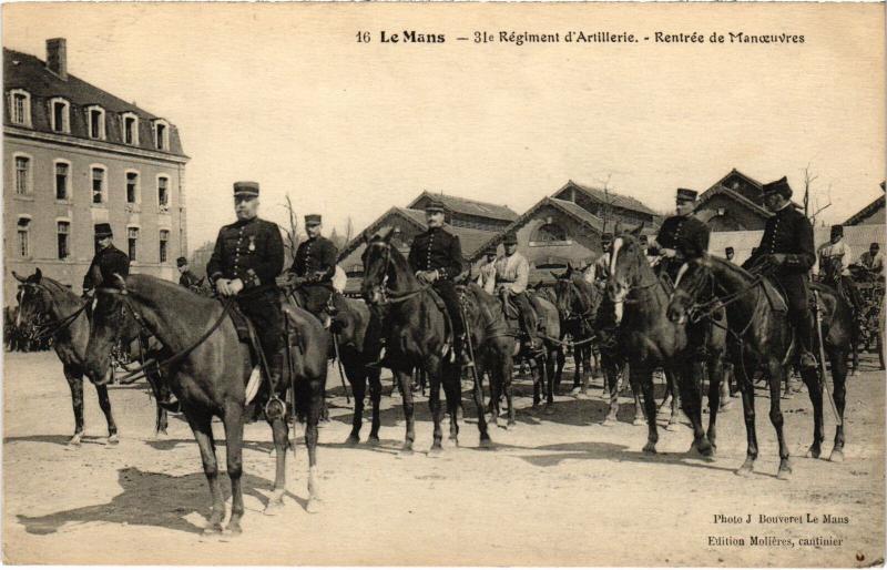 Carte postale ancienne Le Mans Rentree de Manoeuvres au Mans