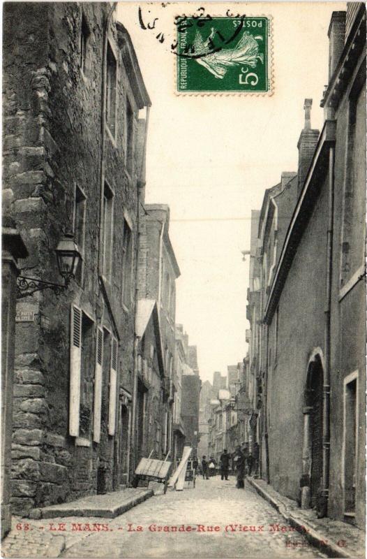 Carte postale ancienne Le Mans Grande Rue au Mans