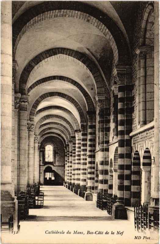 Carte postale ancienne Le Mans la Cathedrale la Nef au Mans