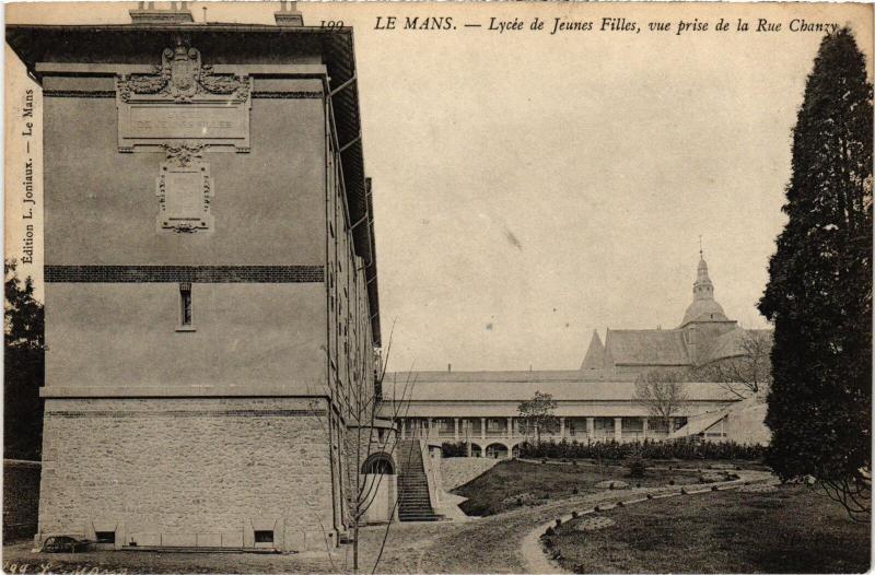Carte postale ancienne Le Mans Lycee de Jeunes Filles au Mans