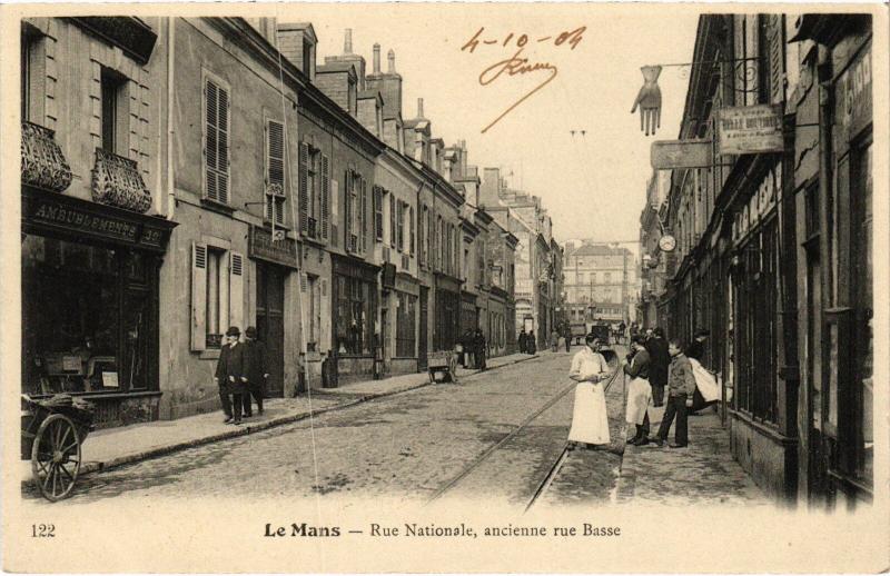 Carte postale ancienne Le Mans Rue Nationale au Mans