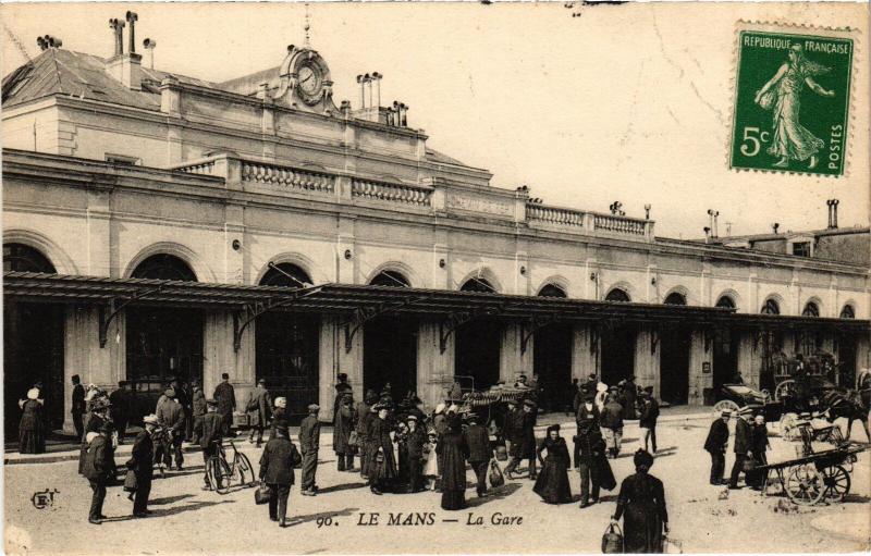 Carte postale ancienne Le Mans la Gare au Mans