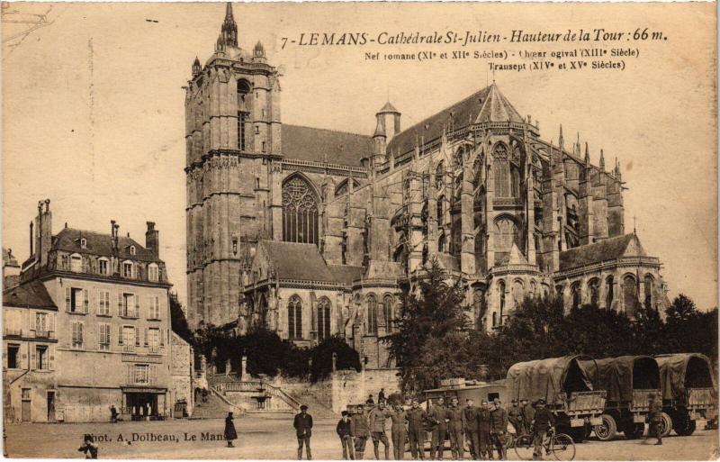 Carte postale ancienne Le Mans Cathedrale Saint-Julien au Mans