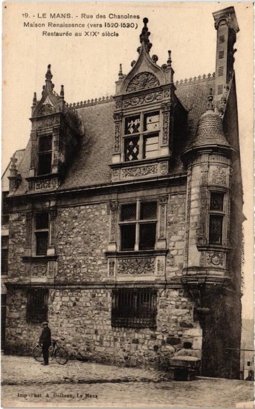 Carte postale ancienne Le Mans Rue des Chanoines au Mans
