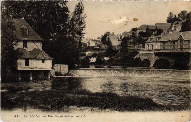 Carte postale ancienne Le Mans vue sur la Sarthe au Mans