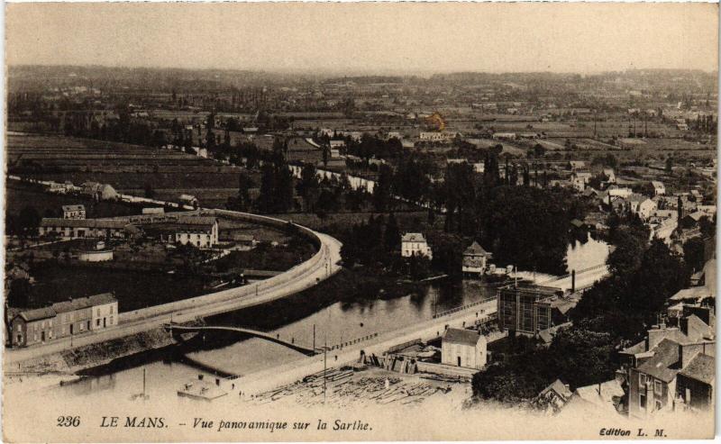 Carte postale ancienne Le Mans vue panoramique au Mans