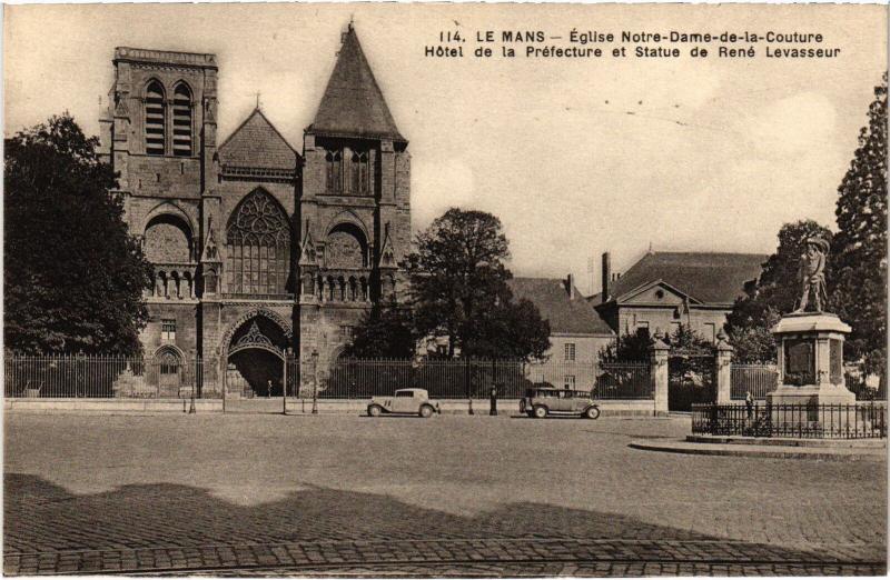 Carte postale ancienne Le Mans Eglise Notre Dame de la Couture au Mans