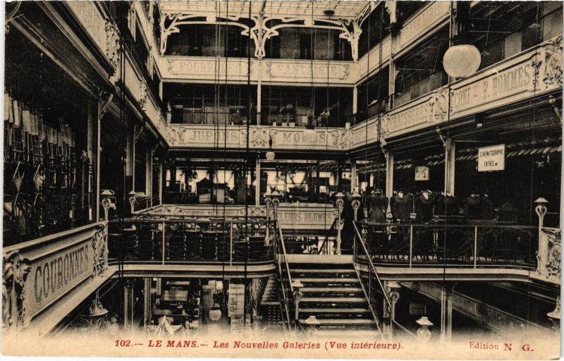 Carte postale ancienne Le Mans les nouvelles Galeries au Mans