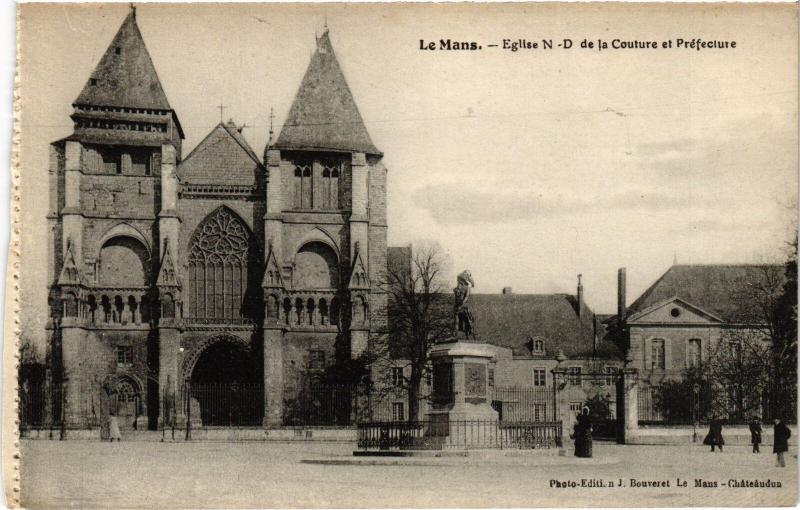 Carte postale ancienne Le Mans Eglise Notre Dame de la Couture au Mans