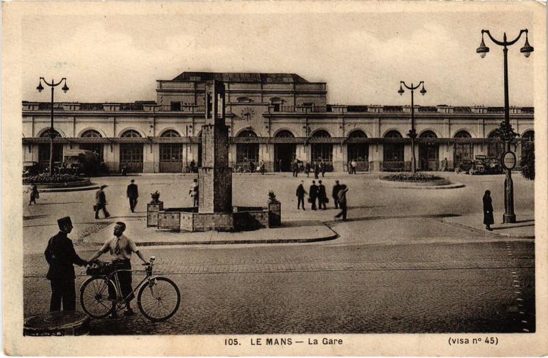 Carte postale ancienne Le Mans la Gare au Mans