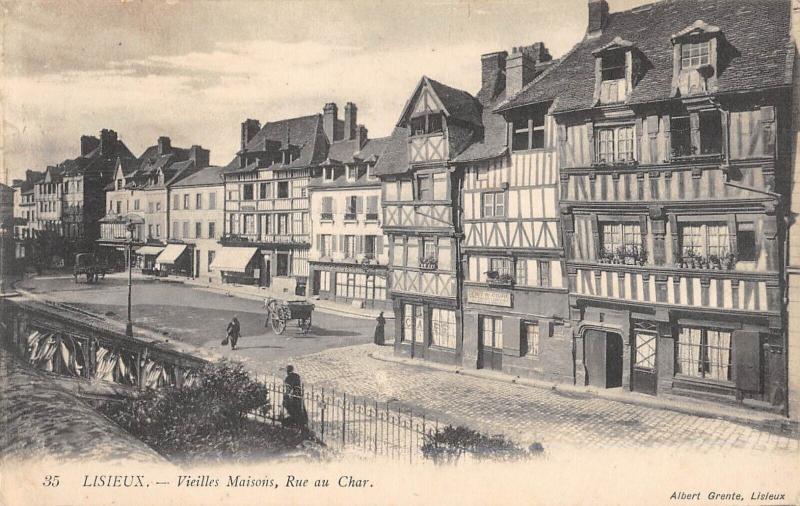 Carte postale ancienne Lisieux - Vieilles Maisons Rue Au Char à Lisieux