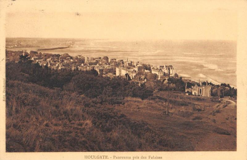 Carte postale ancienne Houlgate - Panorama Pris Des Falaises à Houlgate