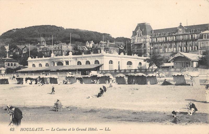 Carte postale ancienne Houlgate - Le Casino Et Le Grand Hotel à Houlgate