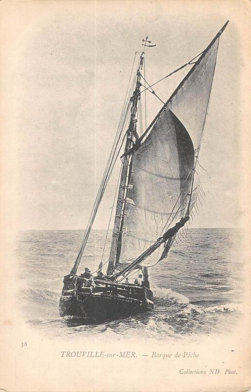 Carte postale ancienne Trouville Sur Mer - Barque De Peche à Trouville-sur-Mer