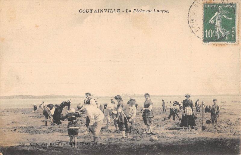 Carte postale ancienne Coutainville - La Peche Aux Lancons