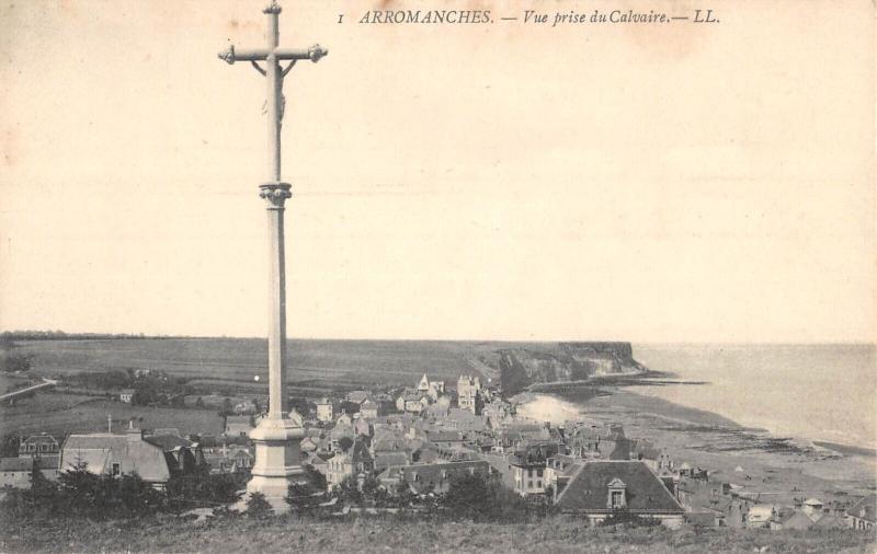 Carte postale ancienne Arromanches - Vue Prise Du Calvaire