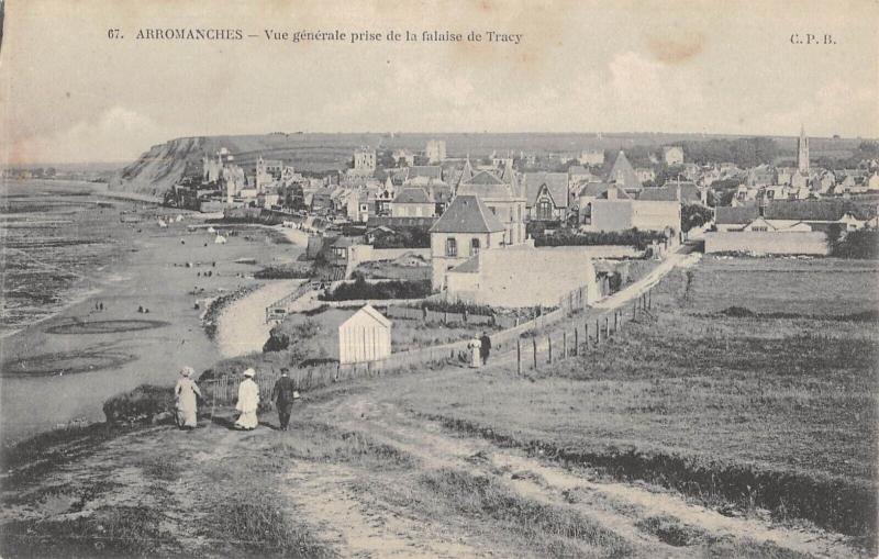 Carte postale ancienne Arromanches Les Bains - Vue Generale Prise De La Falaise De Tracy à Arromanches-les-Bains