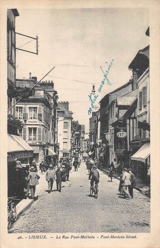 Carte postale ancienne Lisieux - La Rue Pont Mortain à Lisieux