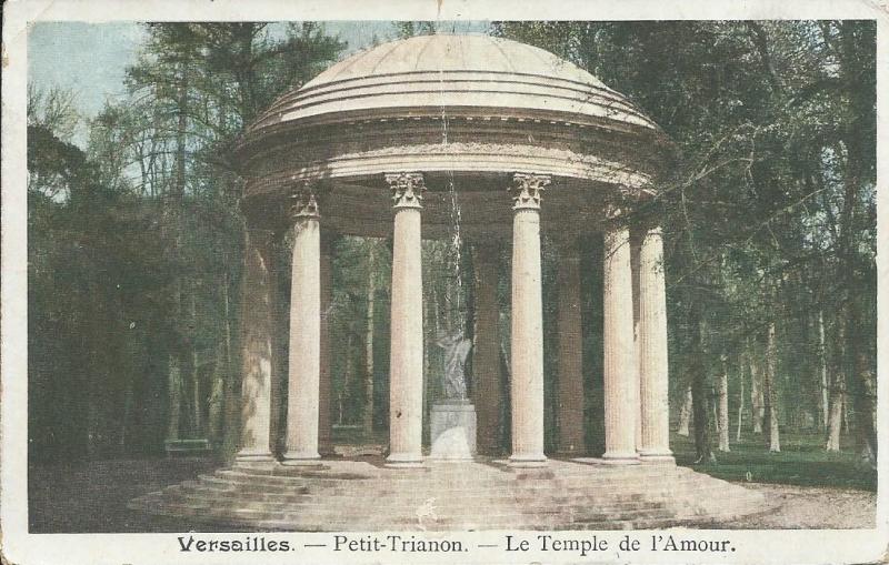 Carte postale ancienne Petit Trianon - Le Temple de l'Amour à Versailles
