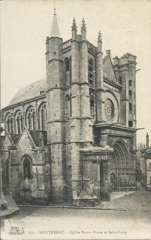 Carte postale ancienne Eglise Notre Dame et Saint Loup à Montereau-Fault-Yonne