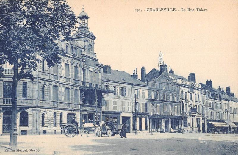 Carte postale ancienne Charleville - La Rue Thiers