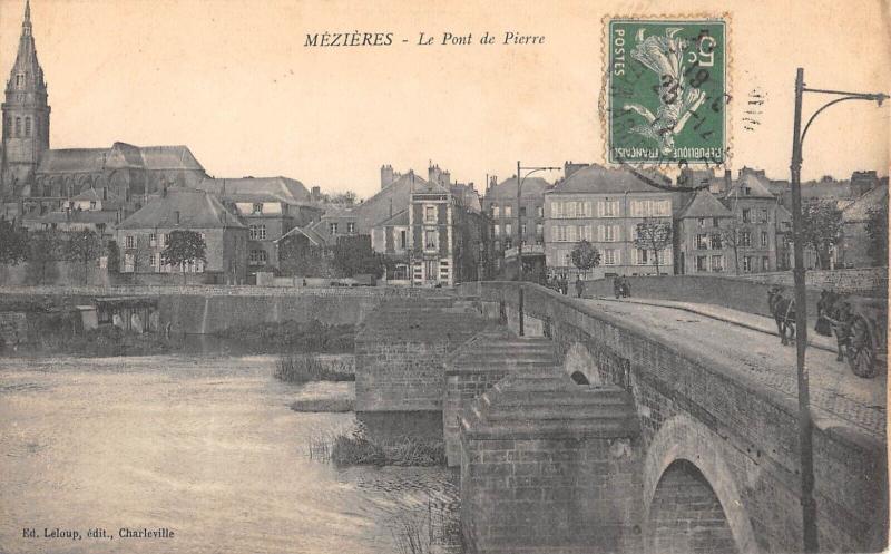 Carte postale ancienne Mezieres - Le Pont De Pierre